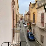 ベッド・アンド・ブレックファスト Centro Storico 4*